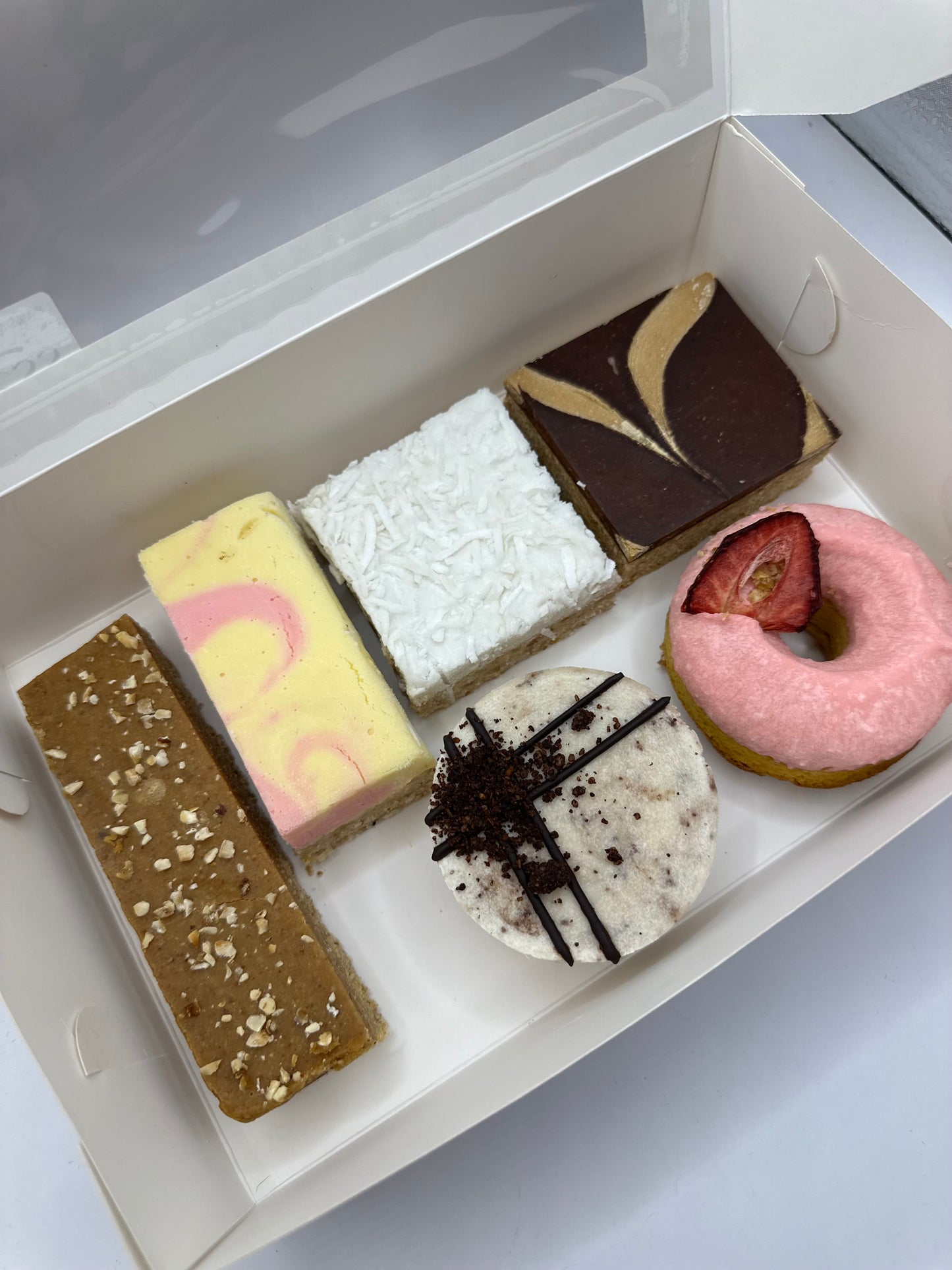 Sugarless Bakery Goodie Box - 6 Pcs - (SL, GF, DF, Low Carb, Vegan)